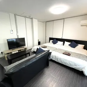 Fuji Heights 아파트