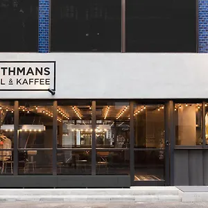 Earthmans Dotombori Hotel