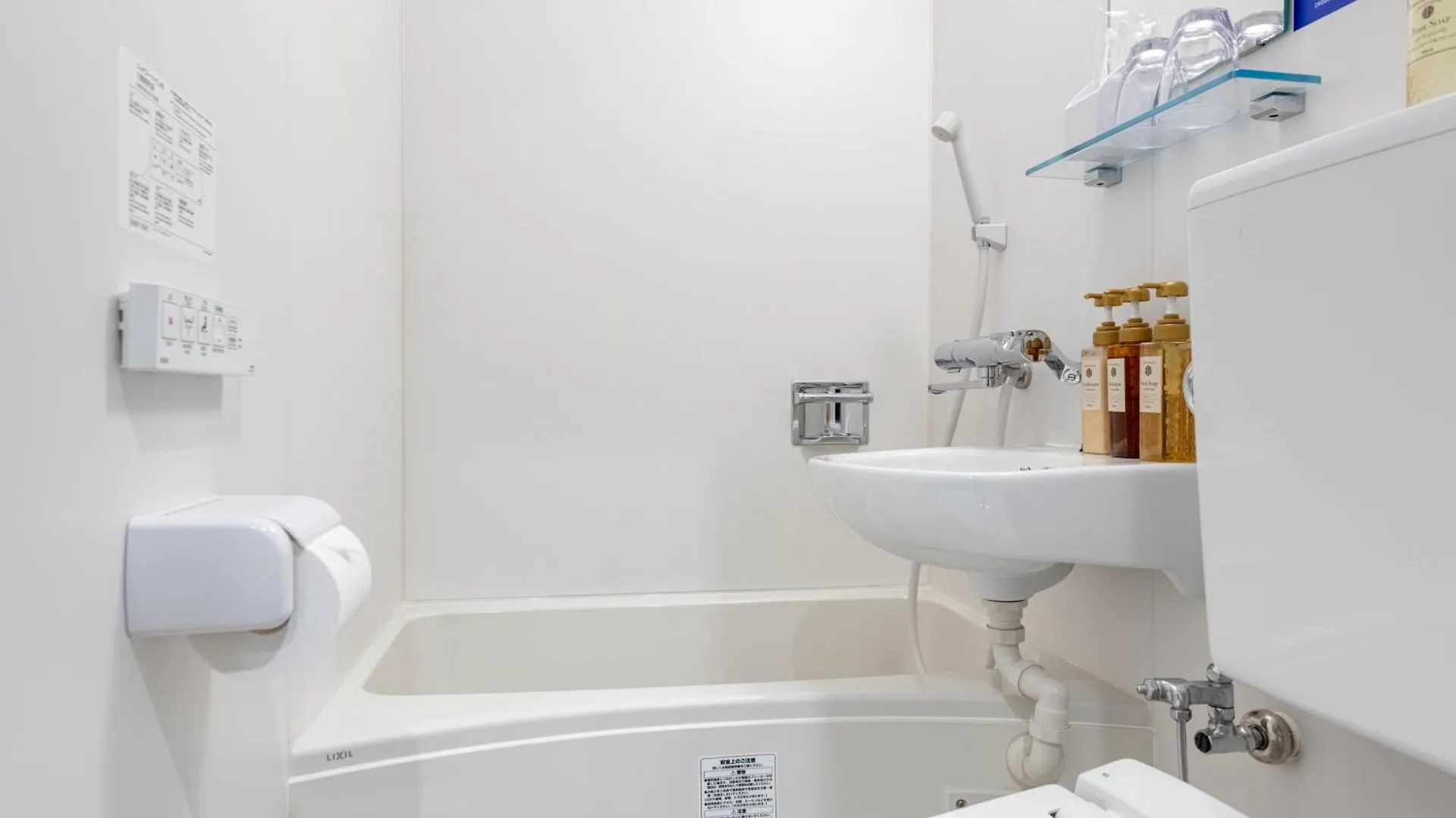 ***  Hotel Sanrriott Osaka Hommachi 일본